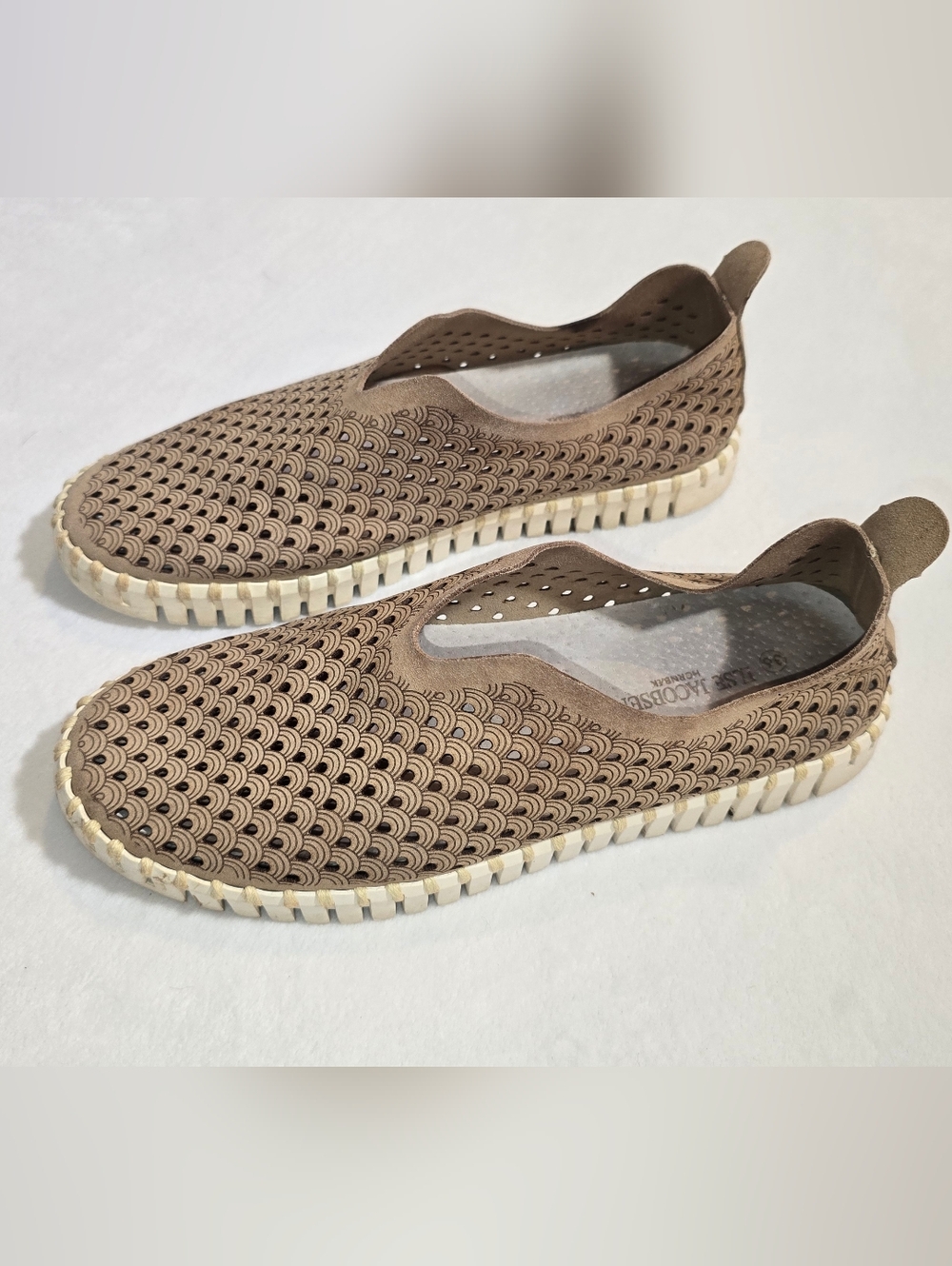 Ilse Jacobsen Tulip 139 Perforated Slip On Shoes | Adobe Tan | Size 36 / 6
